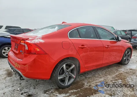 2013 Volvo S60 T6 z USA, uszkodzony, nr VIN YV1902FH1D2197586